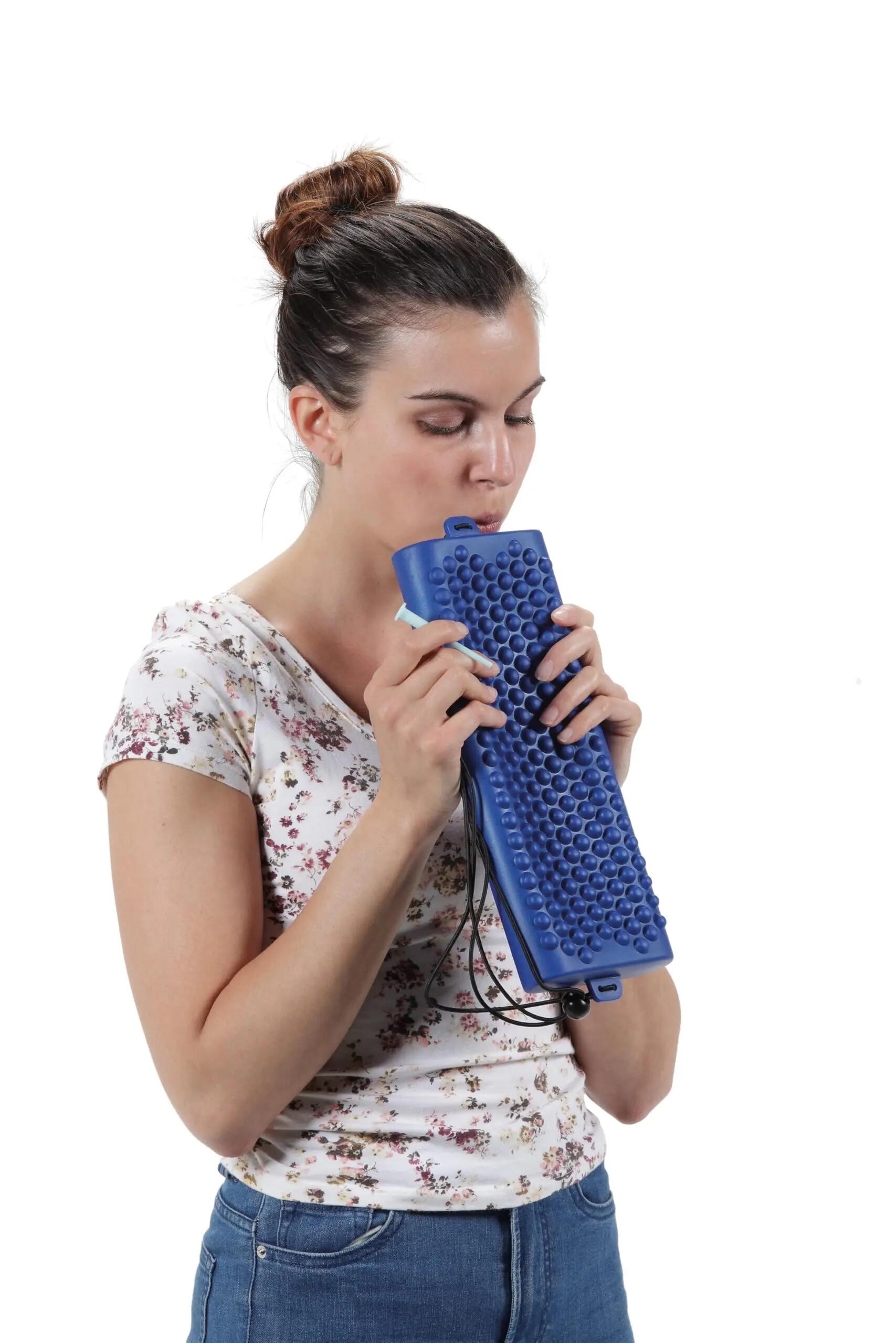 Gymnic Vita Roll Cuscino cilindrico gonfiabile 30x12 cm blu 5/8