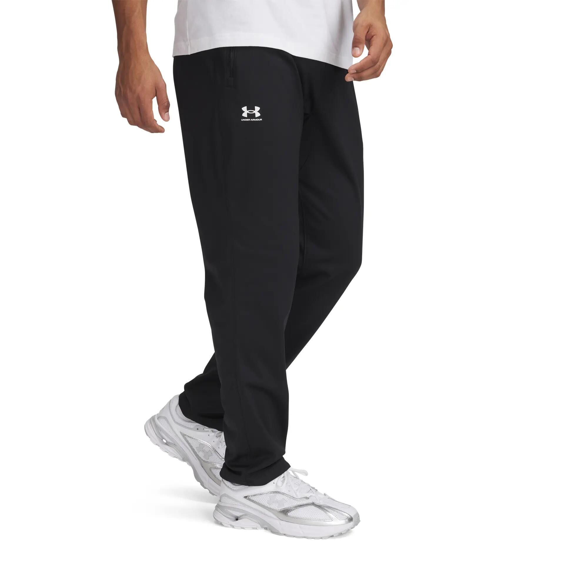UNDER ARMOUR picture