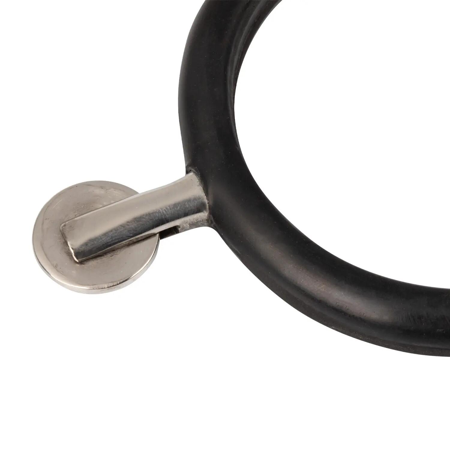 Espuelas de acero inoxidable recubiertas de goma con rodela lisa horizontal. 2/3