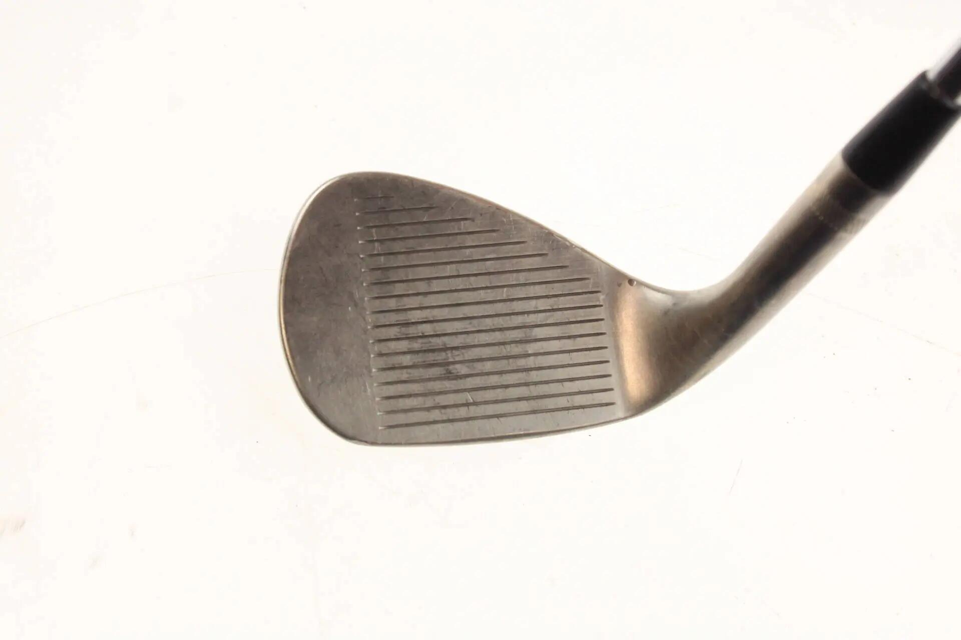 Seconde vie - Titleist Vokey SM10 Nickel M-Grind RH 56-deg Wedge - Good 3/5