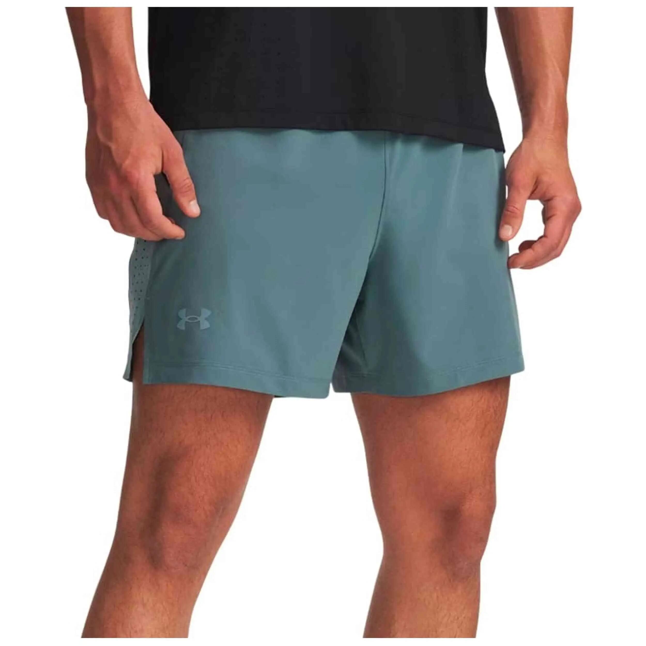 UNDER ARMOUR picture