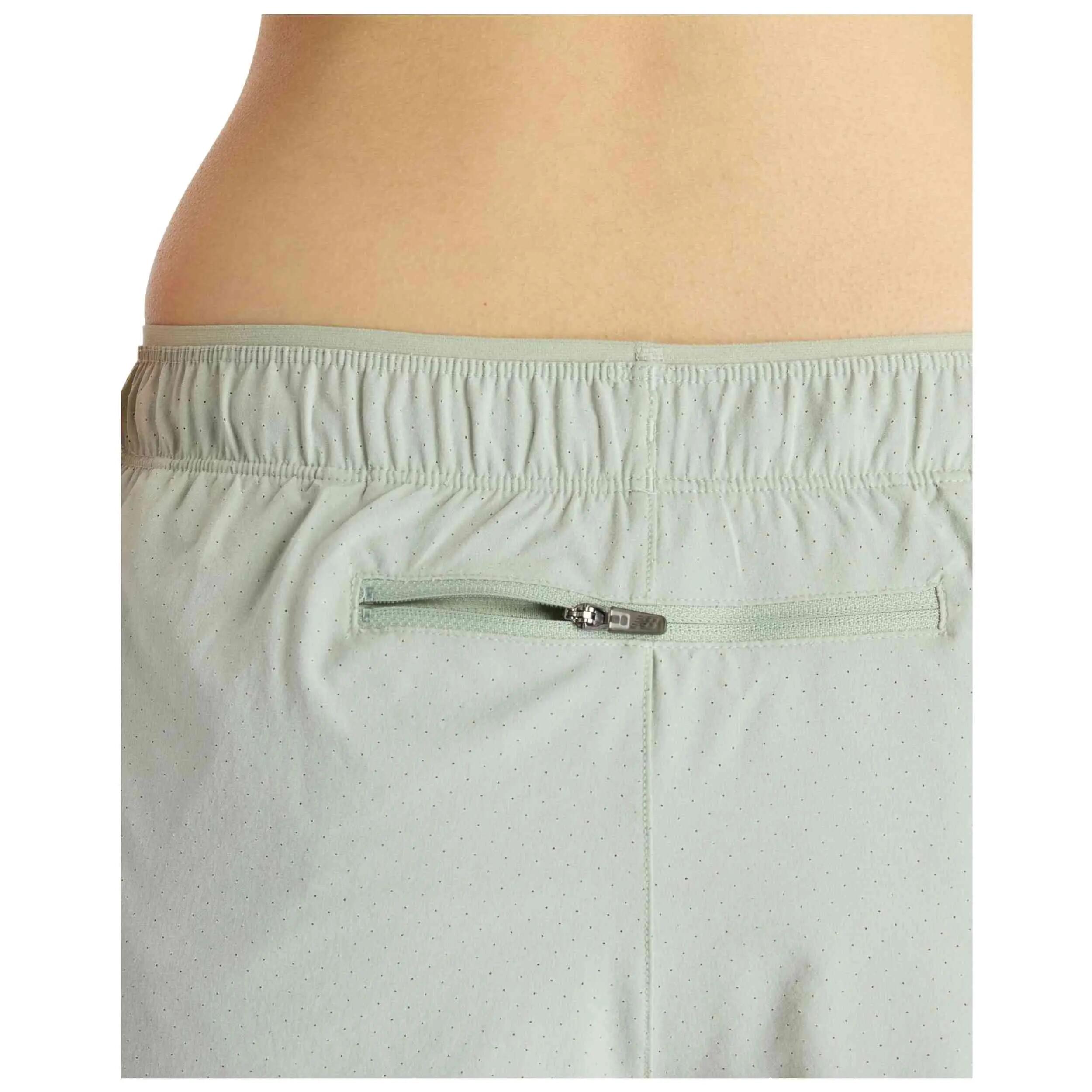 Pantalon corto New balance modelo Pantalón corto New Balance RC Seaml para mujer 5/5