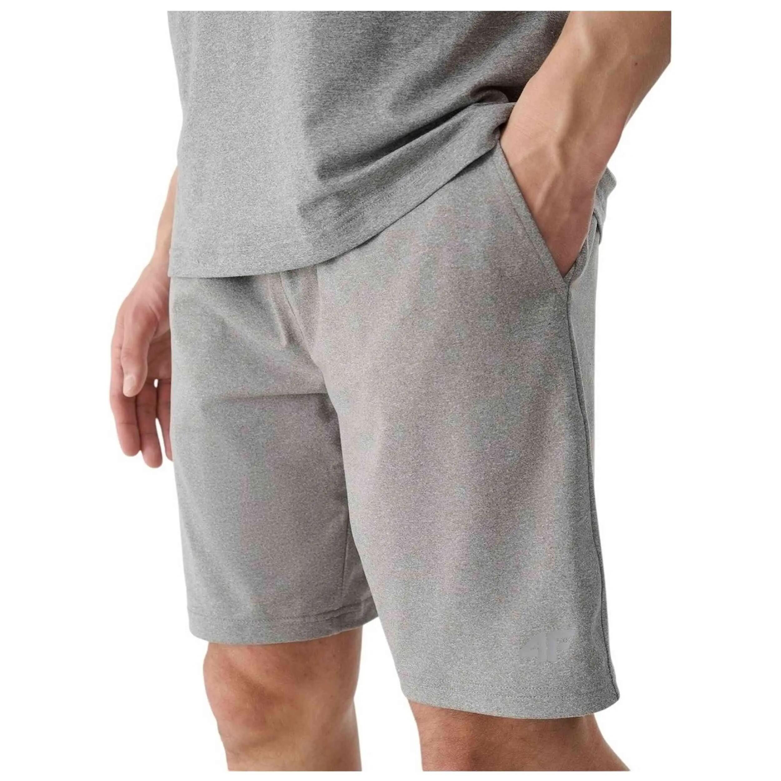 Korte broek 4F model 4FWSS25TFSHM0911-25M voor mannen 2/4