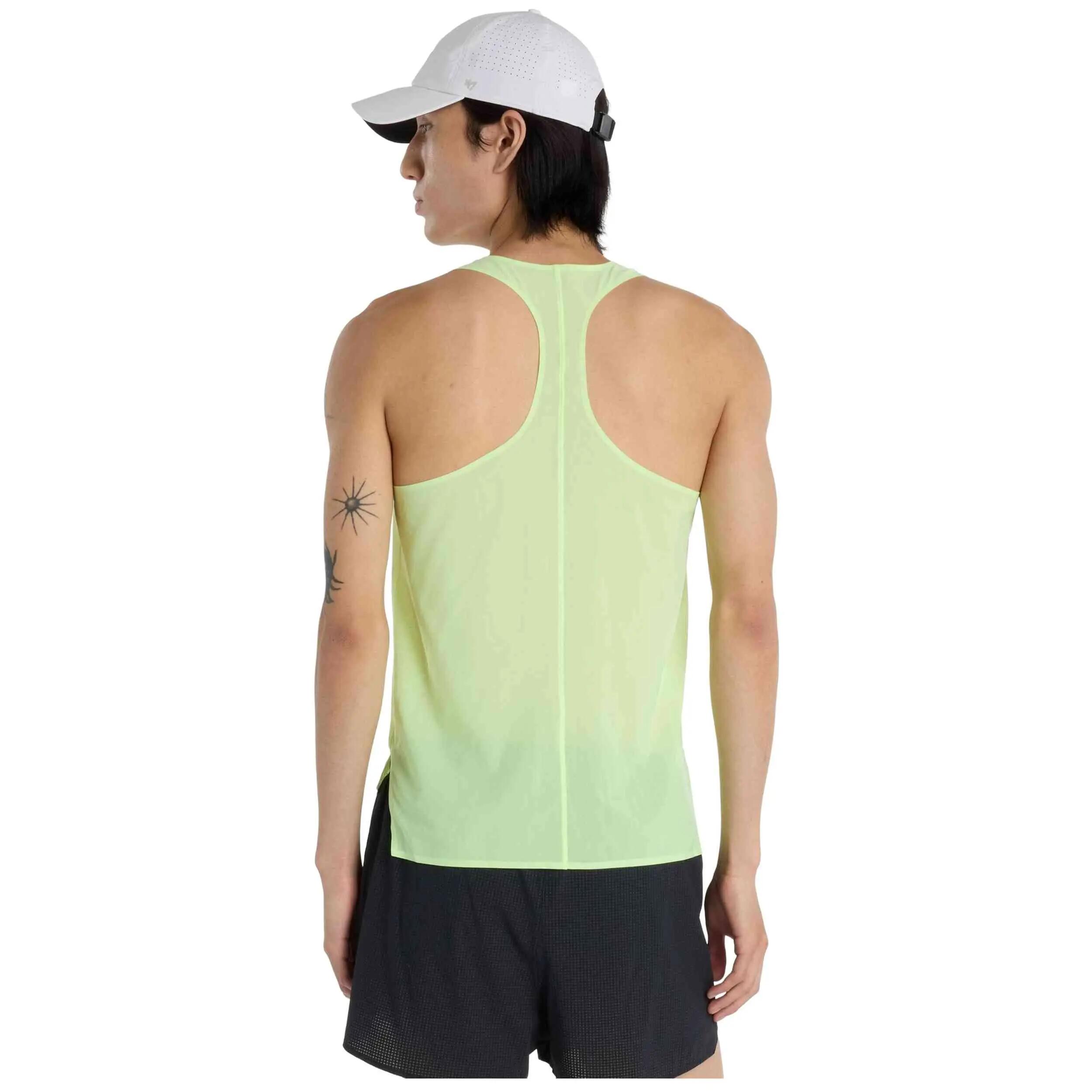 Maglia a maniche corte New balance modello Camiseta New Balance Race D per donne 2/5