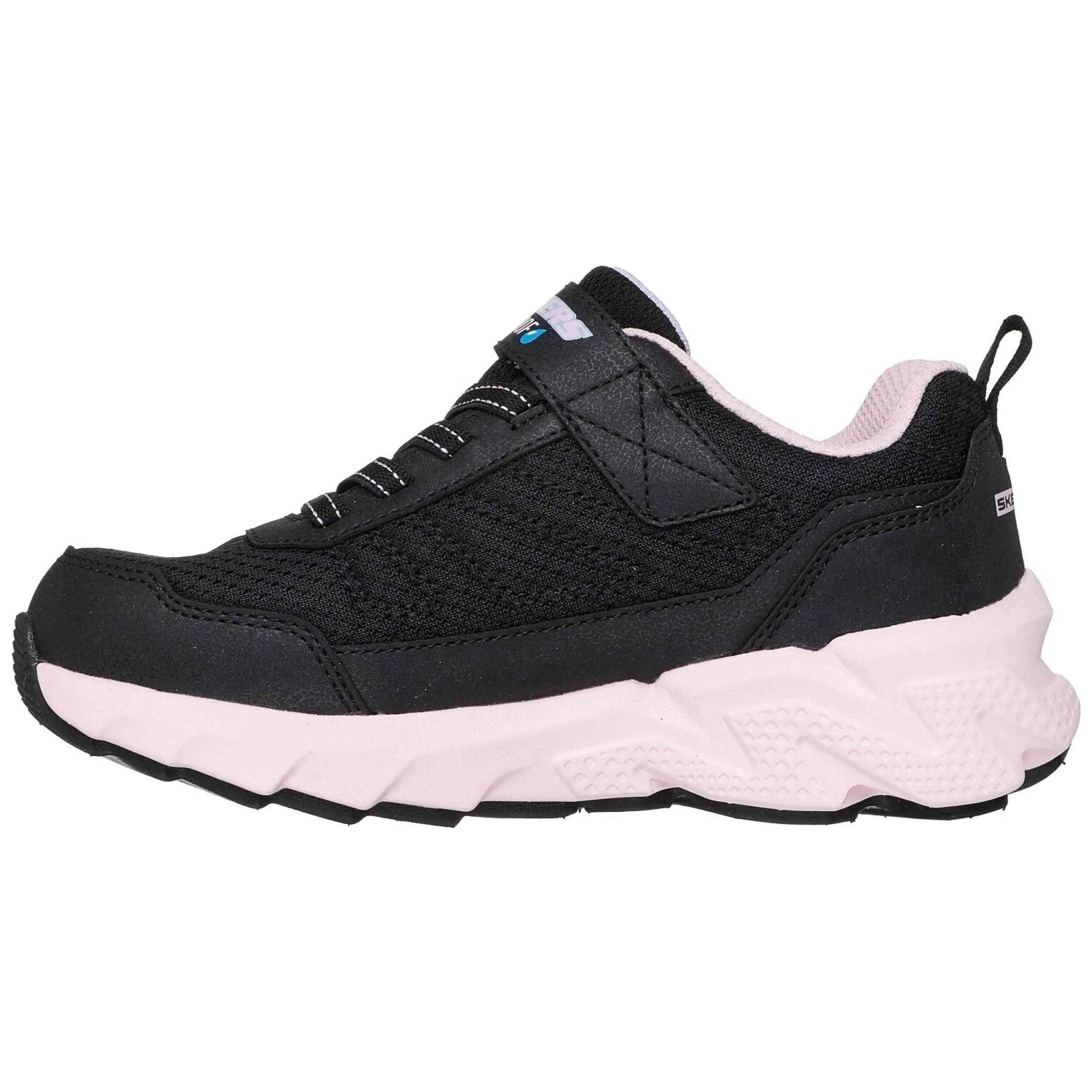 SKECHERS picture