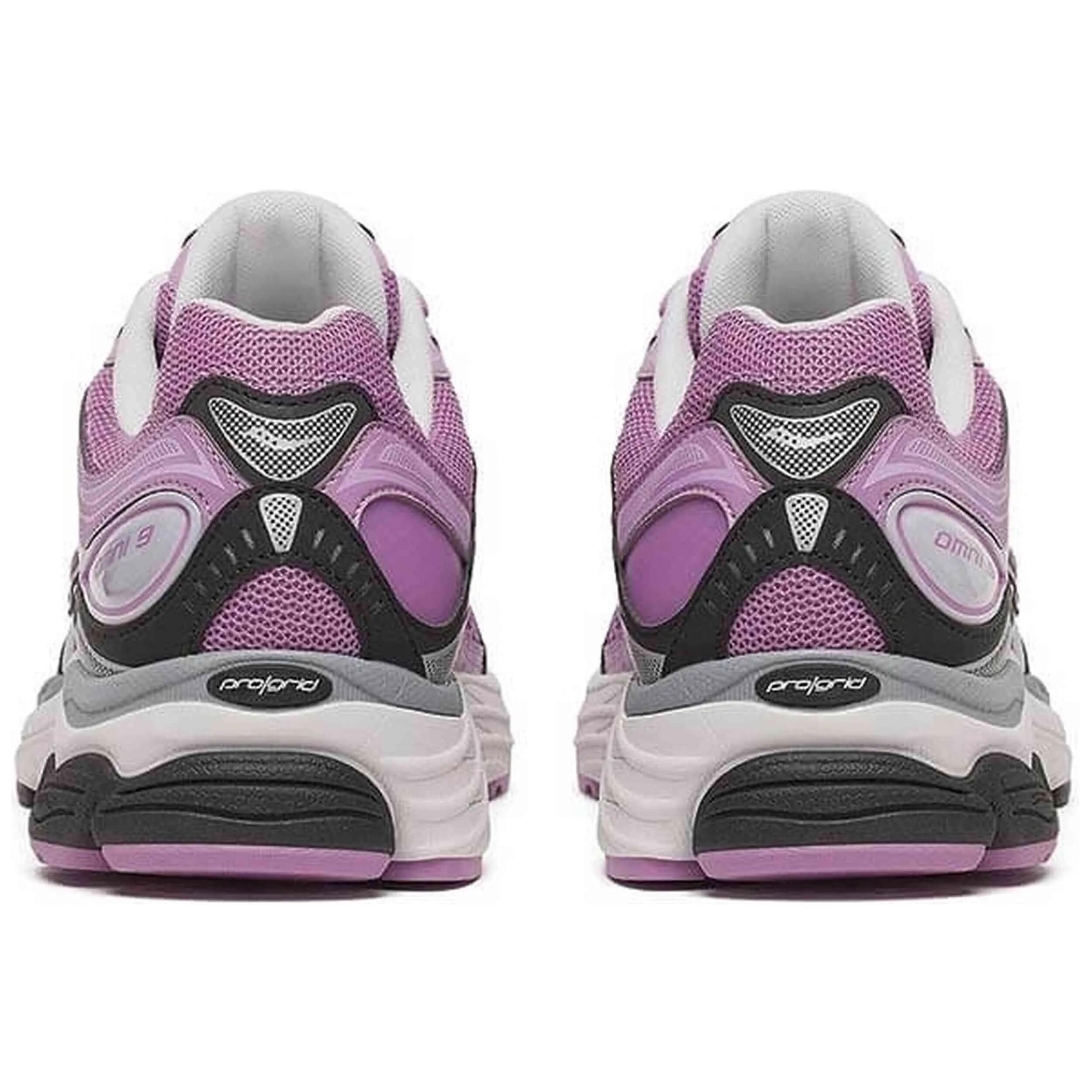 Baskets Saucony modèle Saucony Progrid Omni 9 "Smoky Grape" pour femmes 3/4