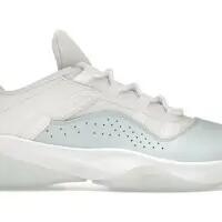Women - Sport walking - Shoes - Comfortable low-top - Jordan 11 CMFT Low - Igloo