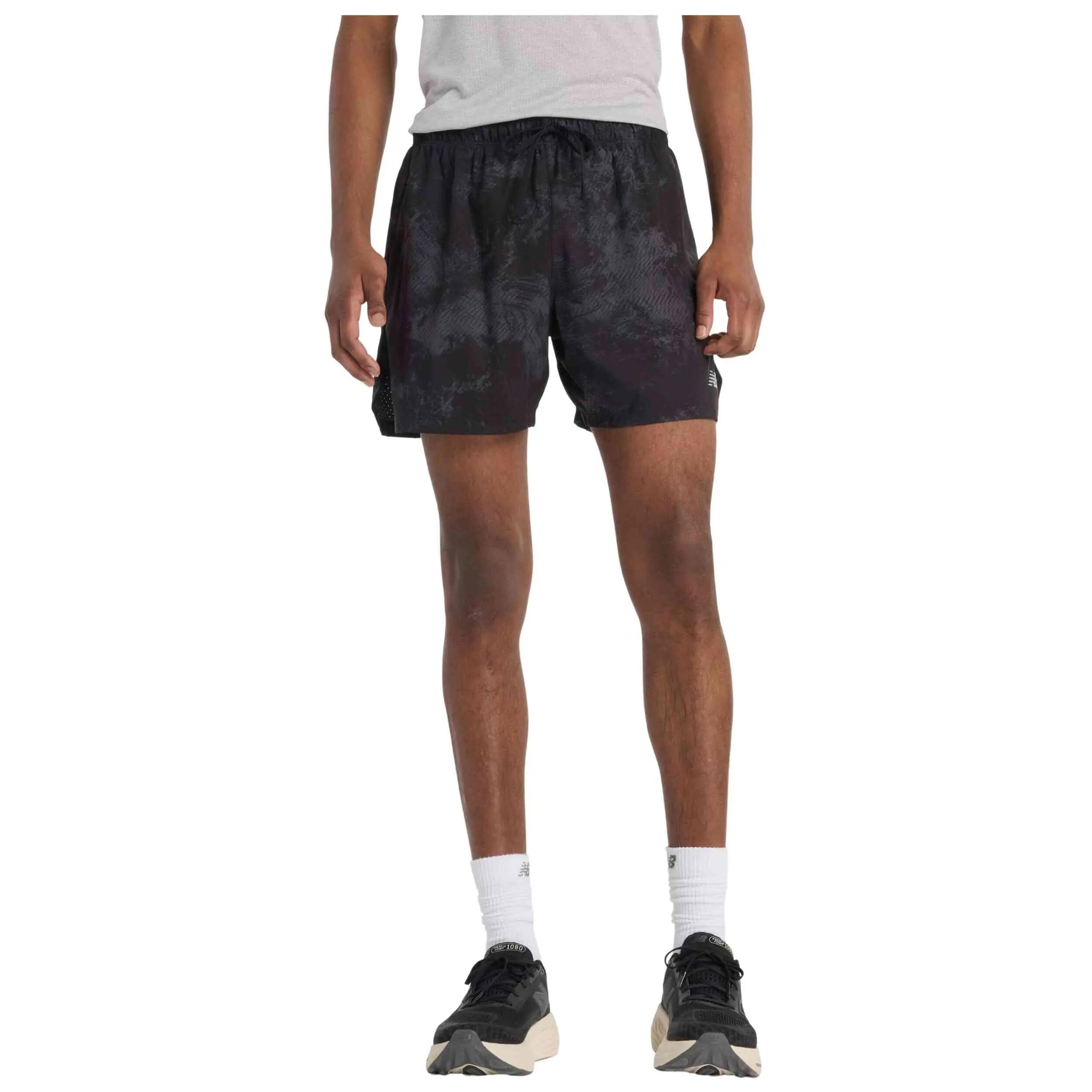 NEW BALANCE picture