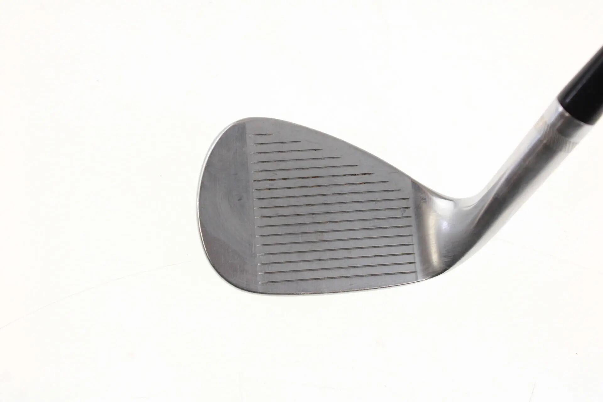 Seconde vie - Titleist Vokey SM9 Tour Chrome F-Grind RH 52-deg Wedge - Good 3/5