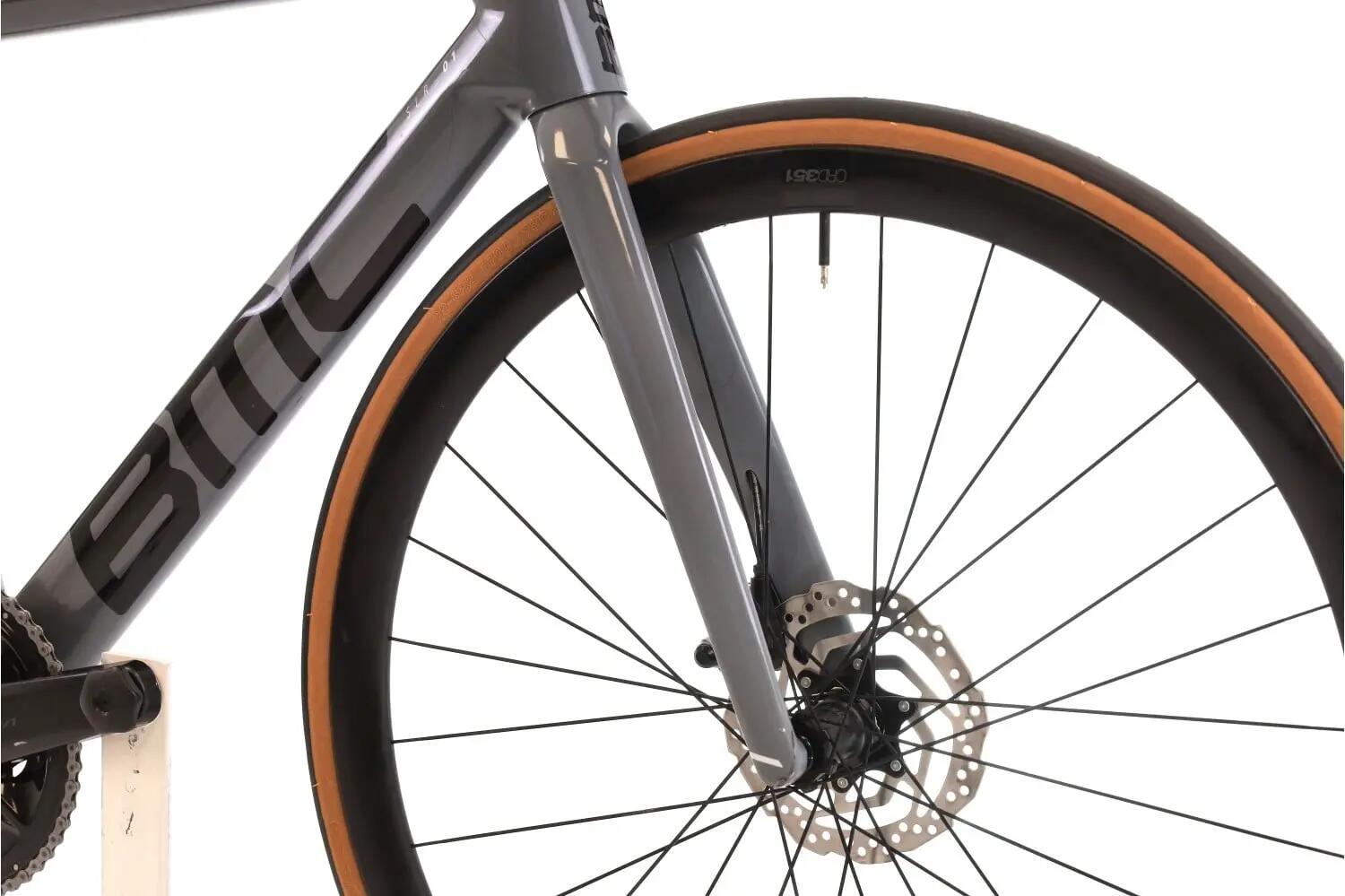 Segunda Vida · Bici estrada ·  TeamTimemachine SLR01 FIVE Di2 12V 5/8