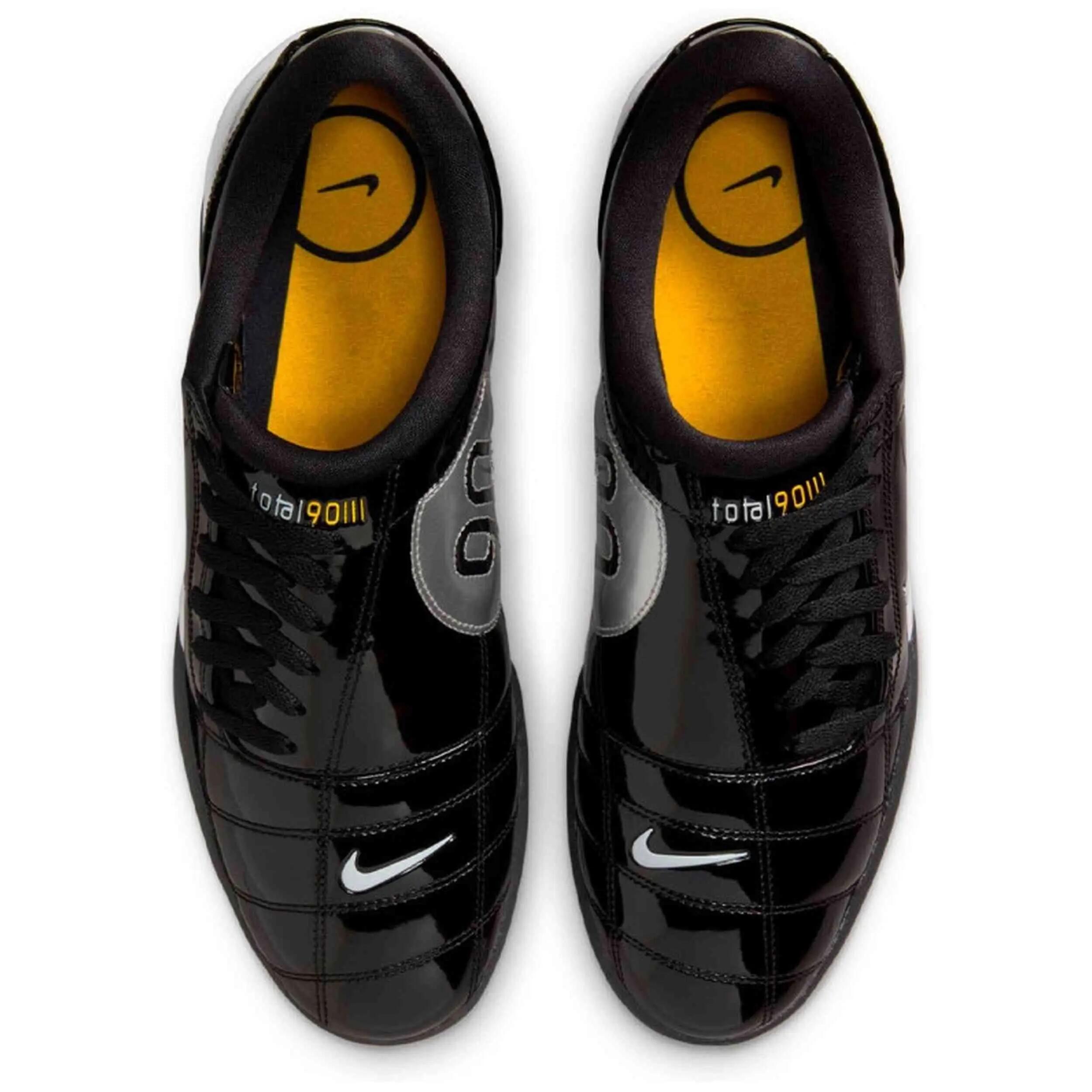 Zapatillas Nike modelo Nike Total 90 SP "Black Patent" para hombre 4/5