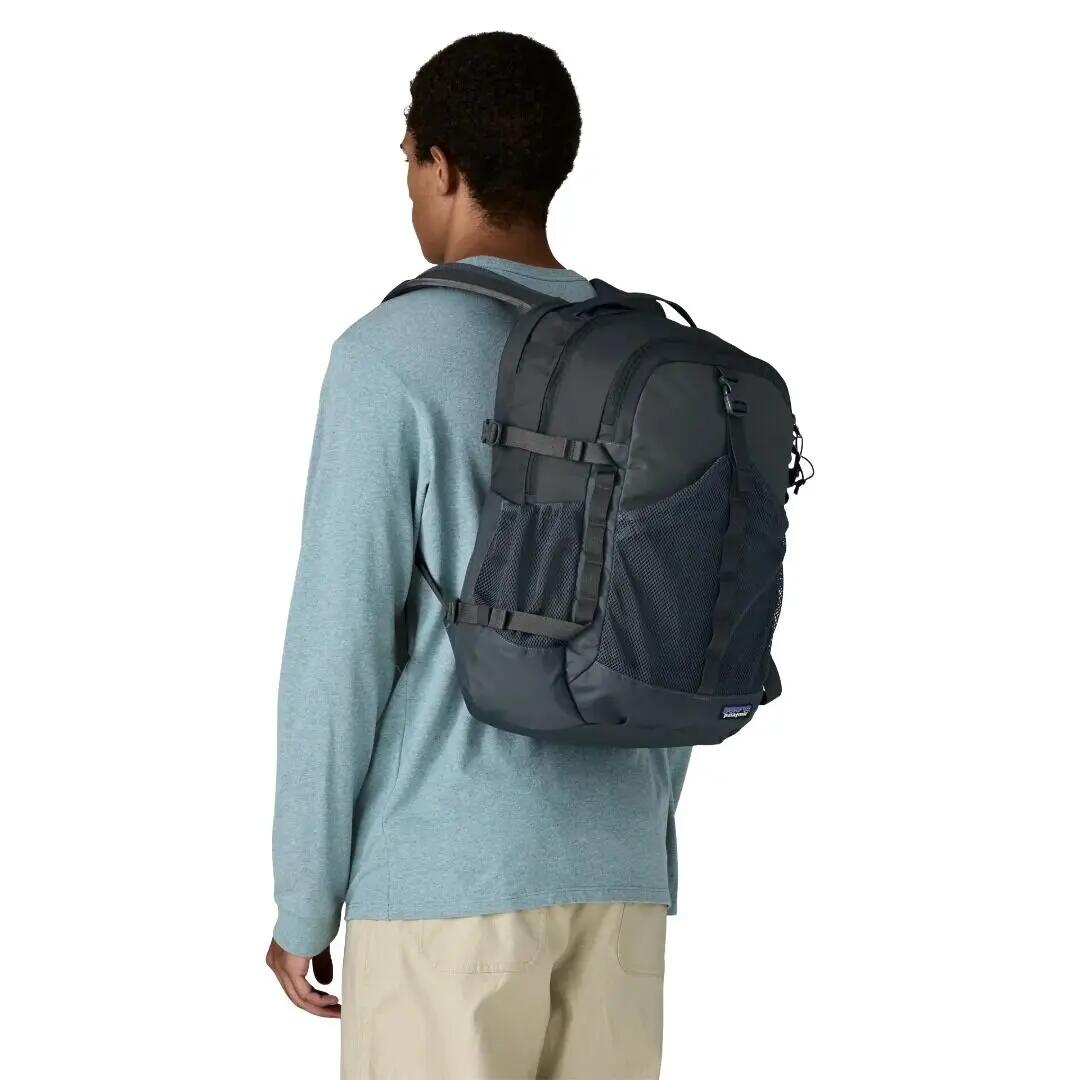Mochila Azul Patagonia Refugio Daypack 30L Smolder Blue Clásica y Resistente 4/5