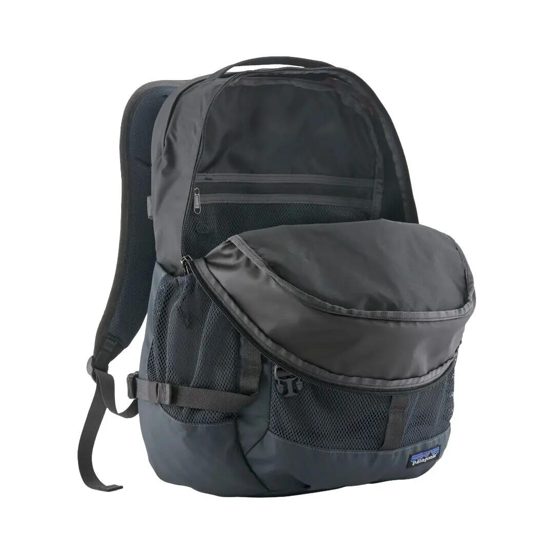 Mochila Azul Patagonia Refugio Daypack 30L Smolder Blue Clásica y Resistente 3/5