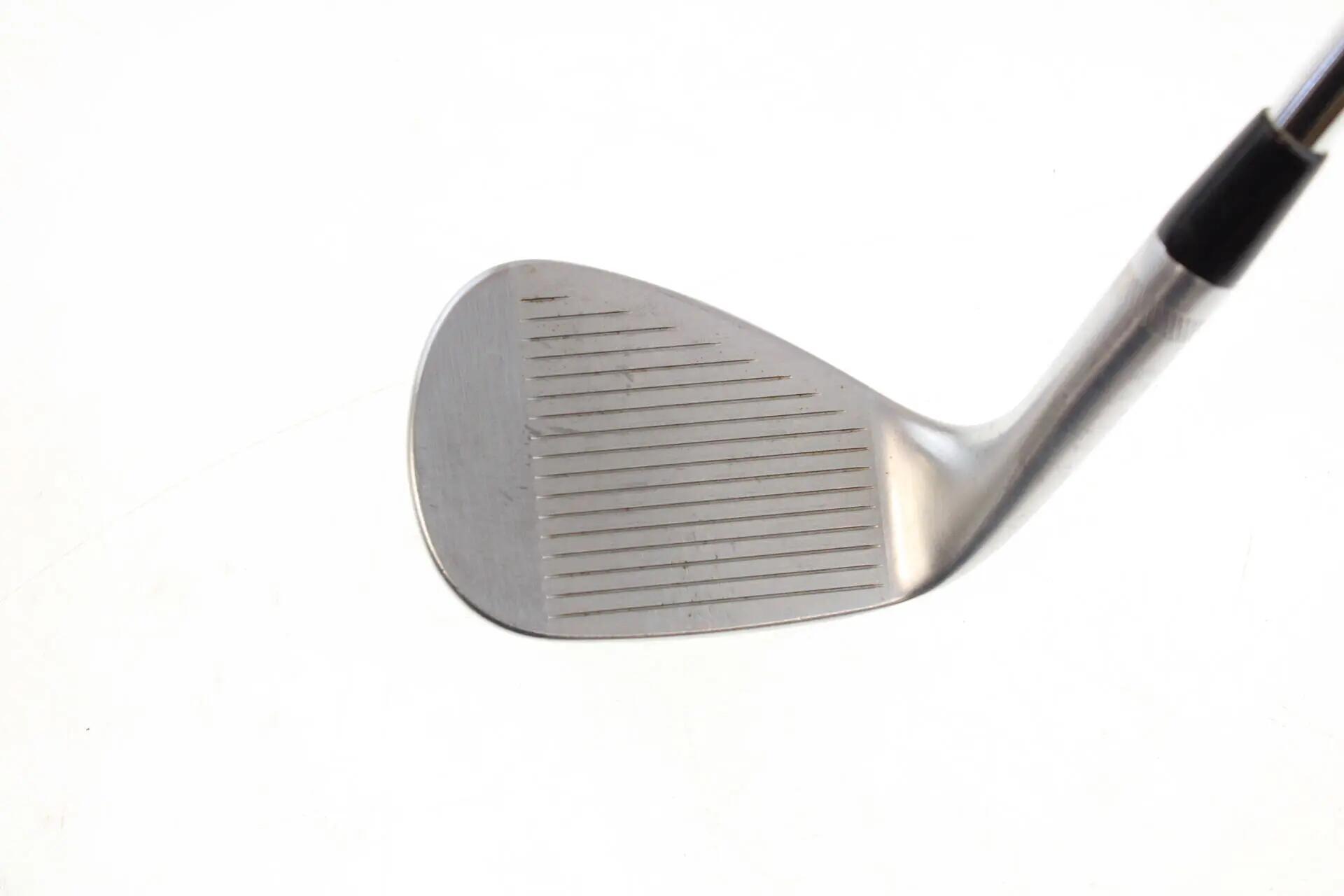 Seconde vie - Titleist Vokey SM9 Tour Chrome F-Grind RH 52-deg Wedge - Good 3/5