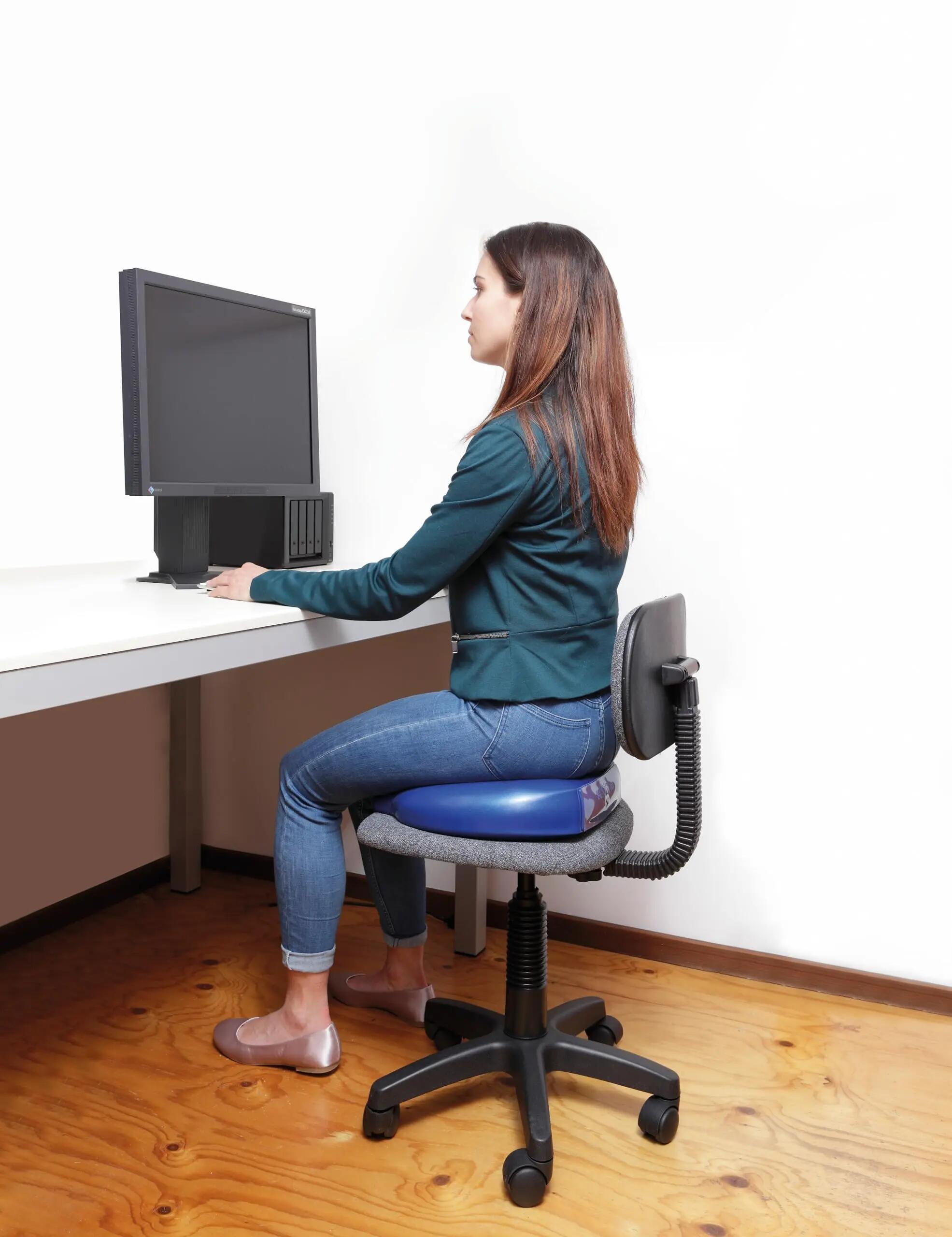 Gymnic Sit On Air Cuscino posturale doppia funzione blu postura e relax gambe 5/8