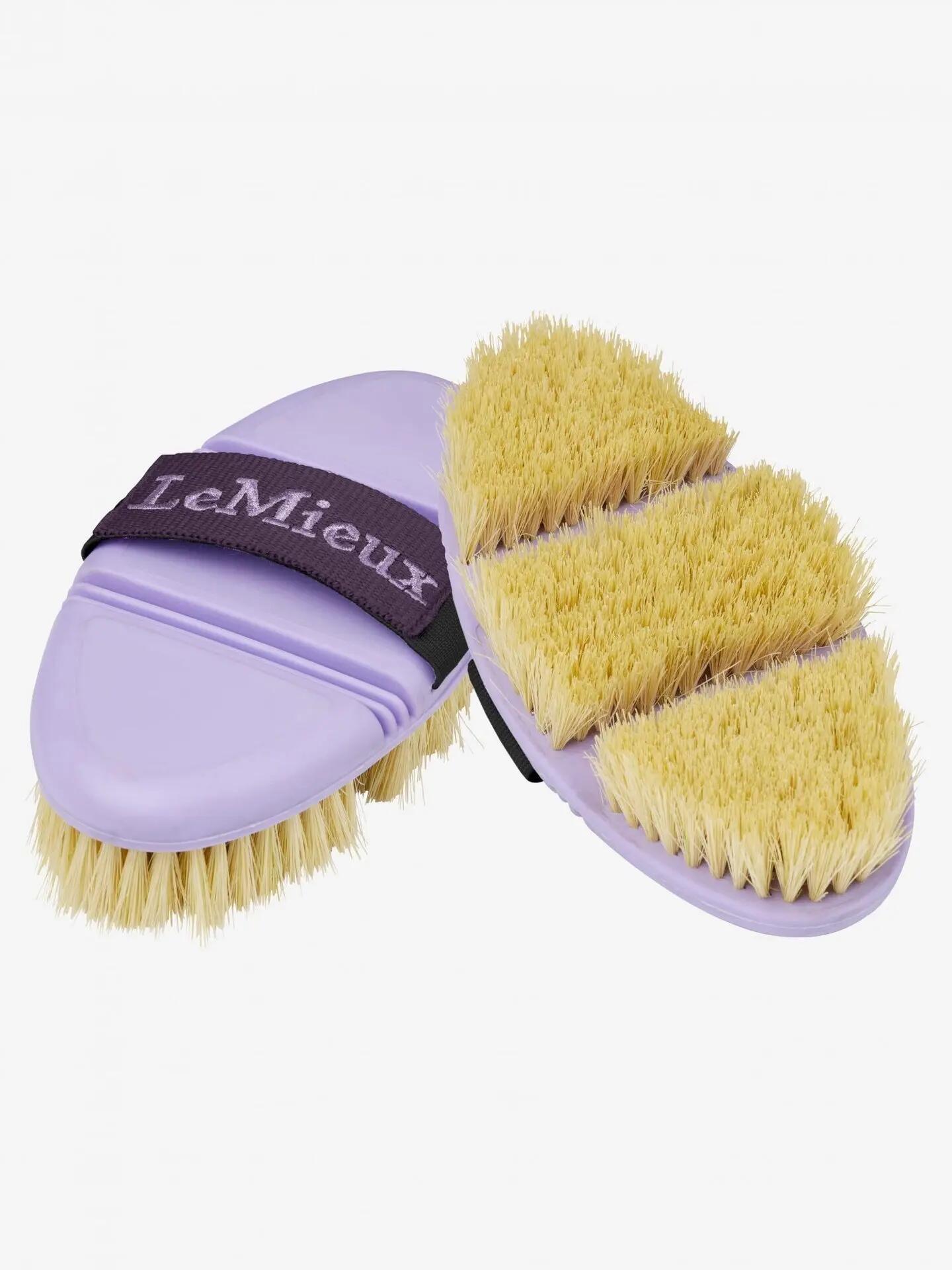 Brosse douce lavage LeMieux Flexi 6/7