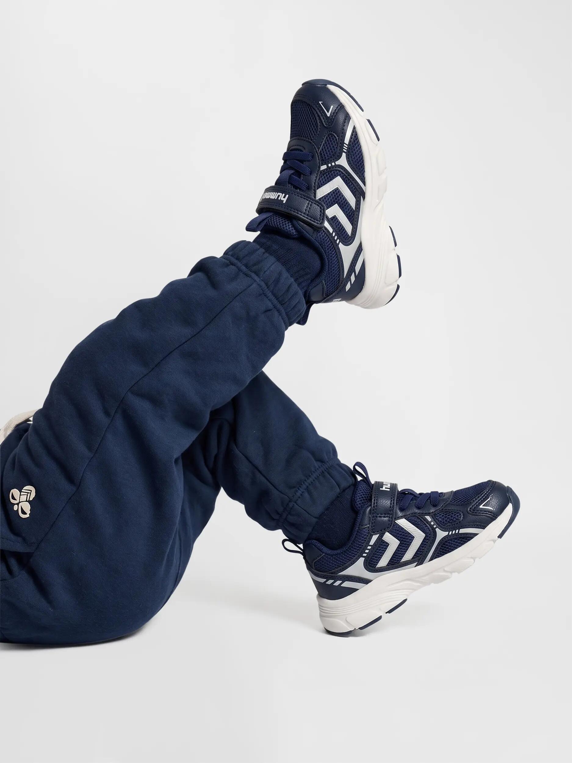 HUMMEL picture