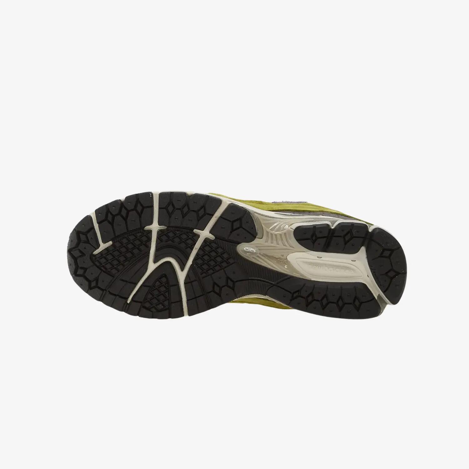 New Balance 2002R Pack de protecție Sea Moss 3/5
