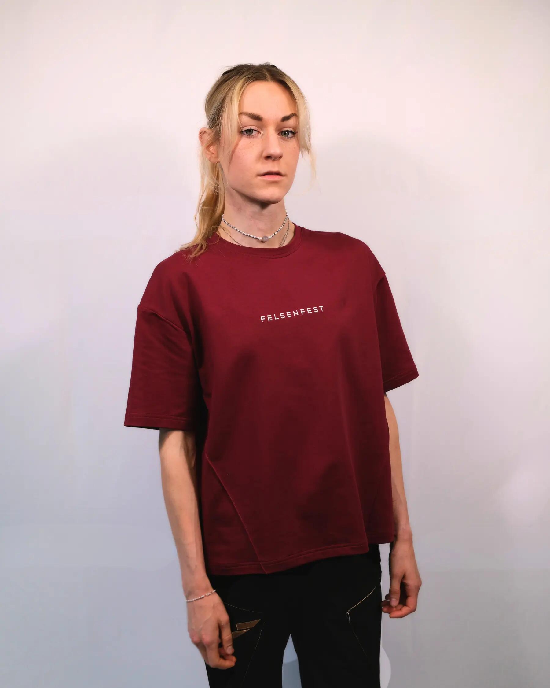 Oversized Boulder-Shirt Volumes Rubinrot 4/6