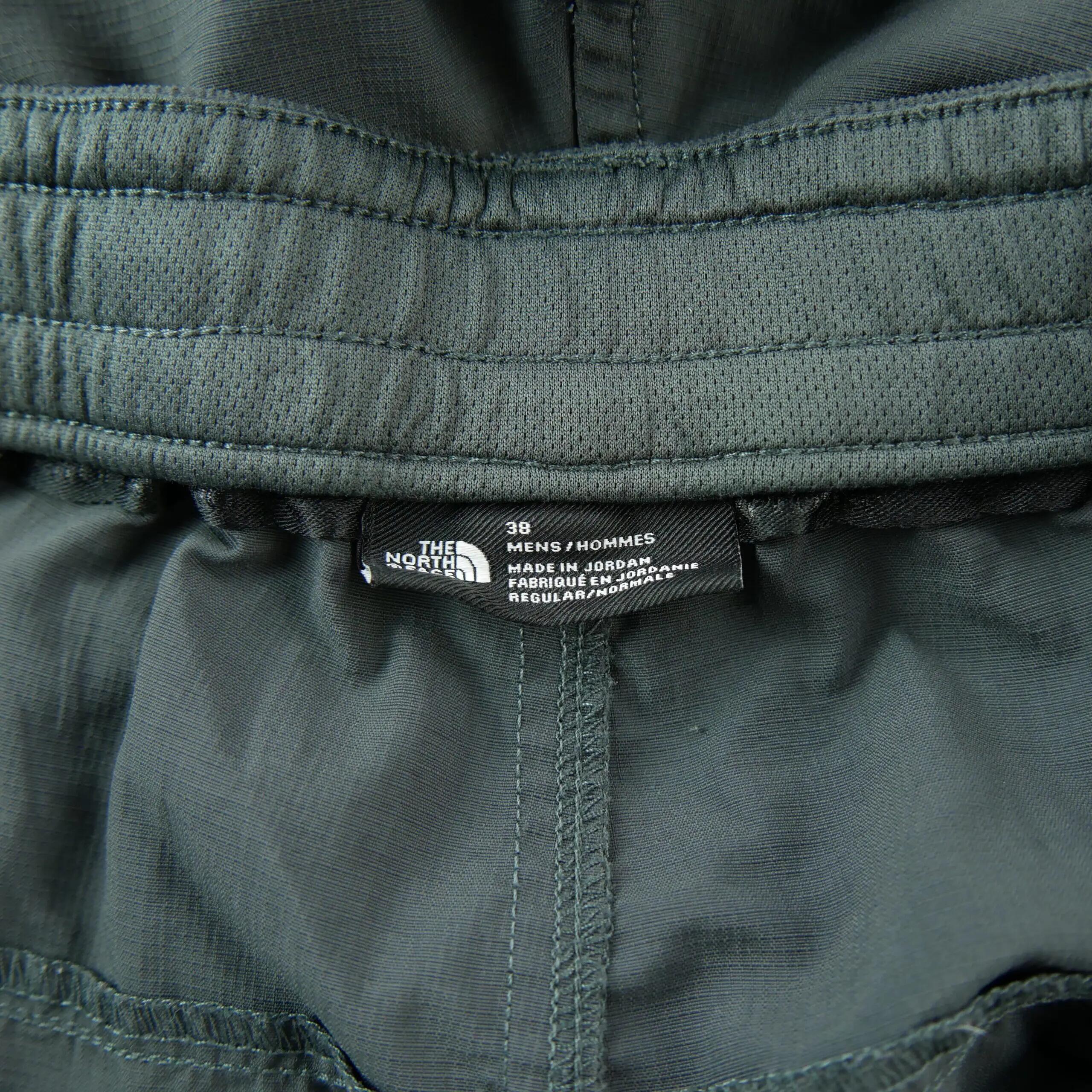 Second hand - Pantaloncini Uomo Tanken The North Face - Stato molto buono 4/6