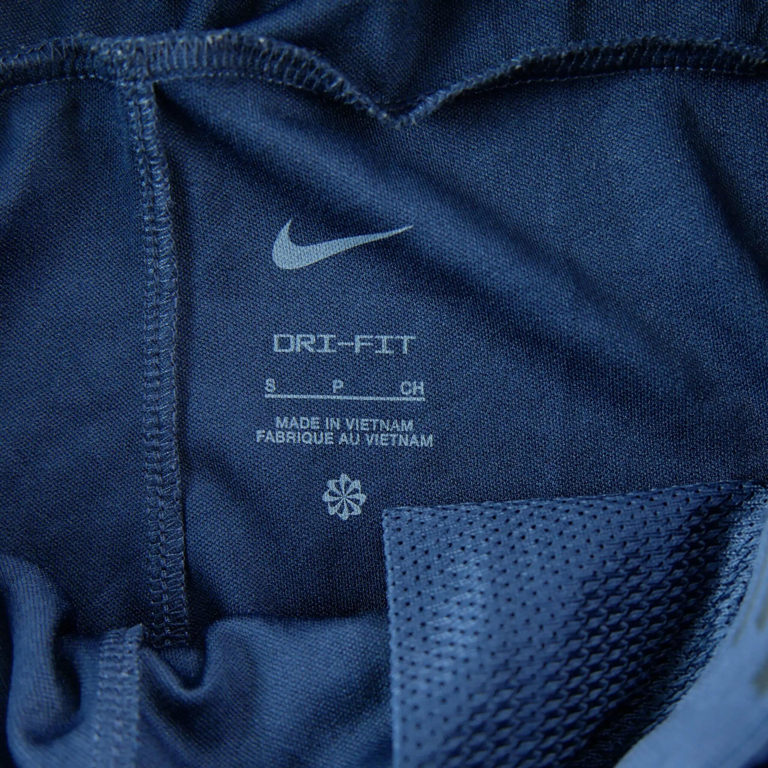 Segunda Vida - Nike Conjunto Hombre Dri-FIT corte entallado - Excelente 5/7