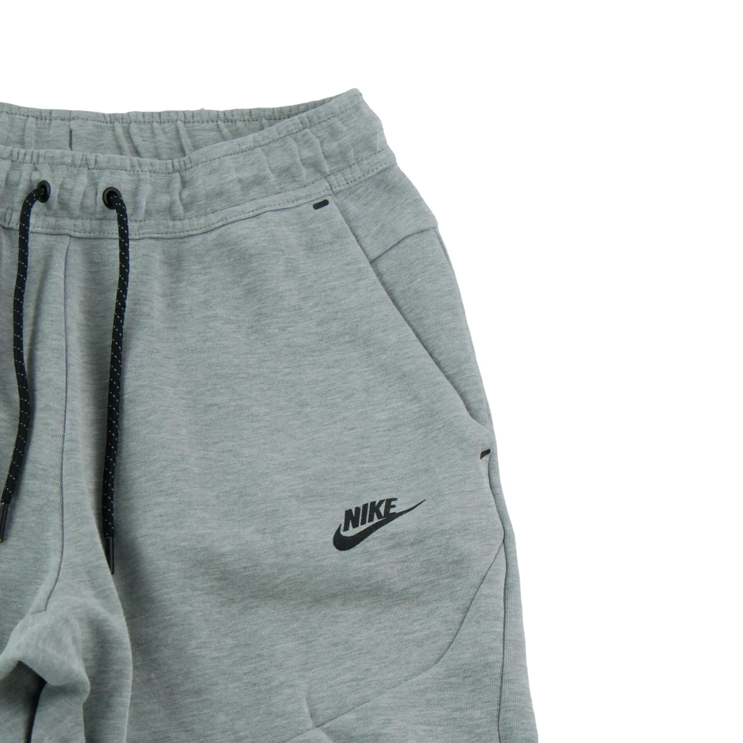 Segunda Vida - Joggings Hombre Nike Tech Fleece - Excelente 4/7