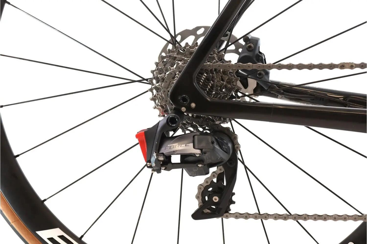 Segunda Vida · Bicicleta estrada ·  Emonda SL 7 AXS 12V · Muito bom estado 3/8