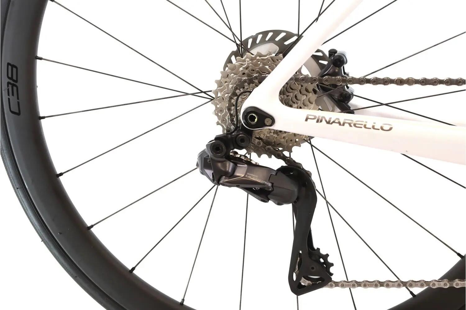 Segunda Vida · Bicicleta estrada ·  F7 Di2 12V · Muito bom estado 3/8