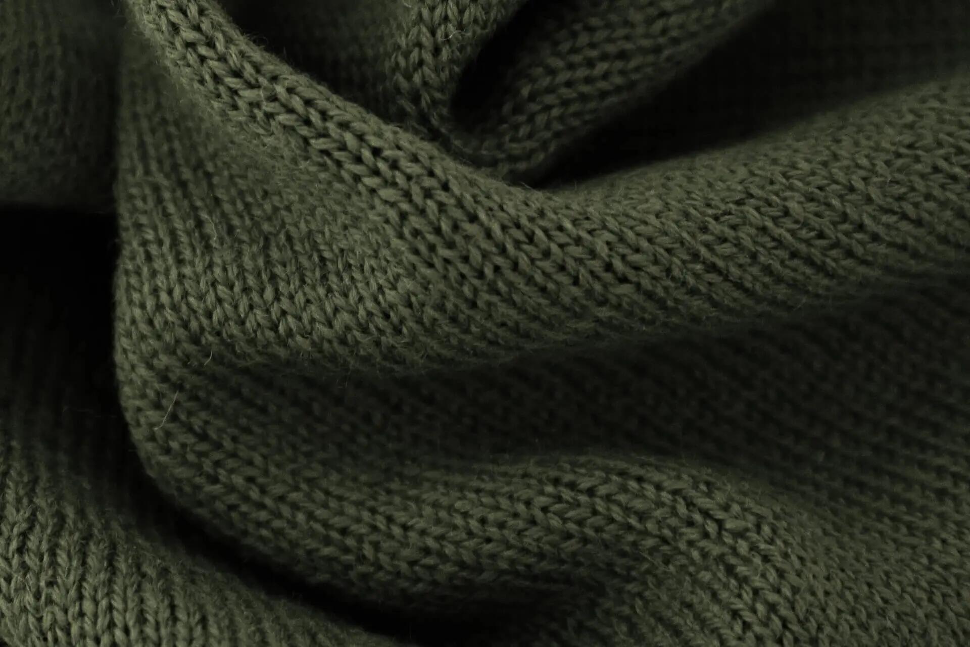 Seeker – Olive 4/4