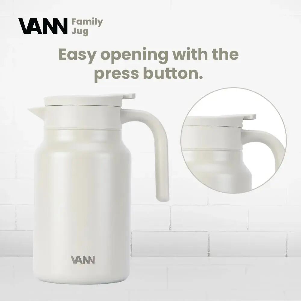 Thermoskan - Family Jug 1,5 L - RVS schenkkan met drukknop - Oatstone 6/8