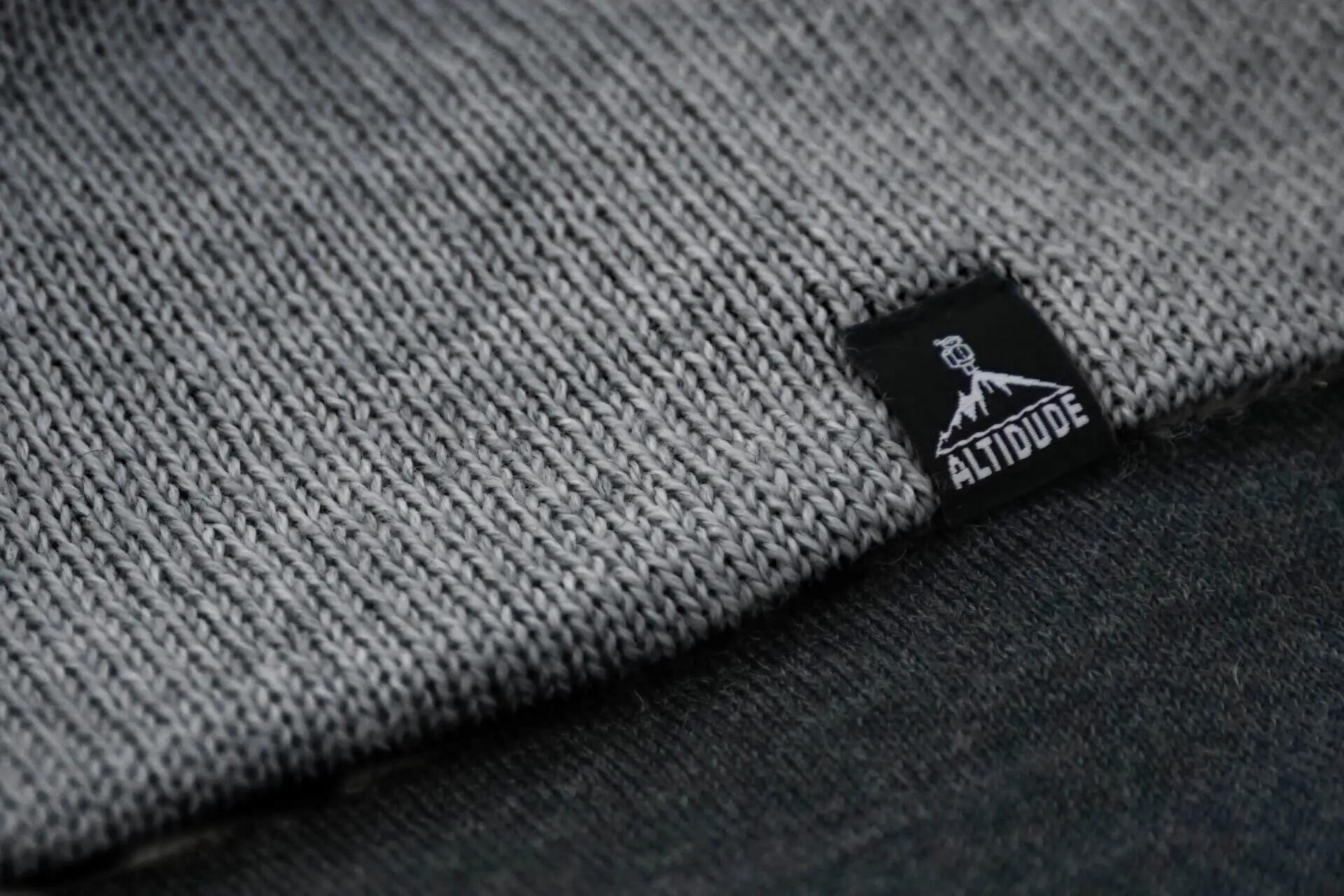 Seeker – Grey 3/4