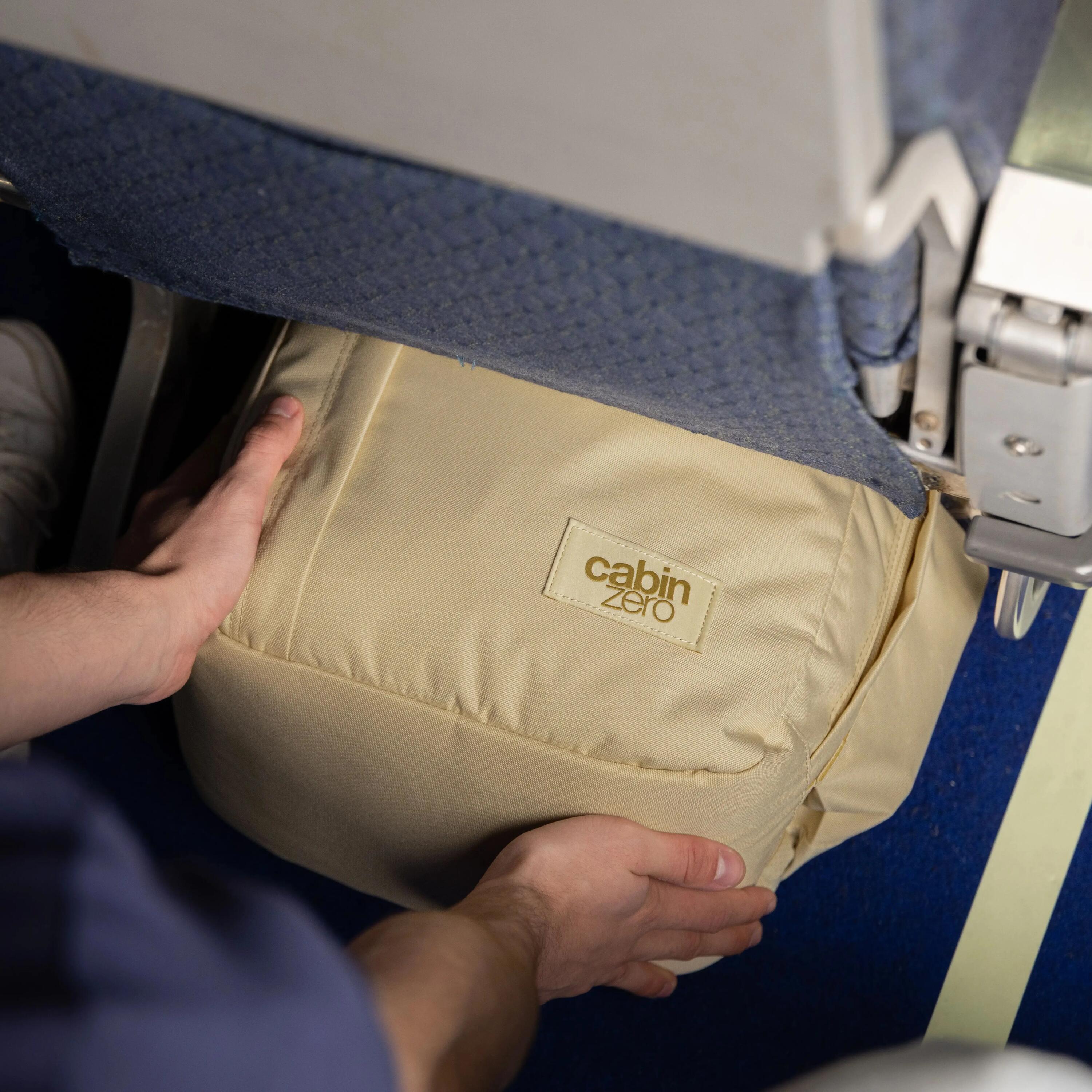 Sac à dos de voyage CabinZero Classic Tech 28 7/9