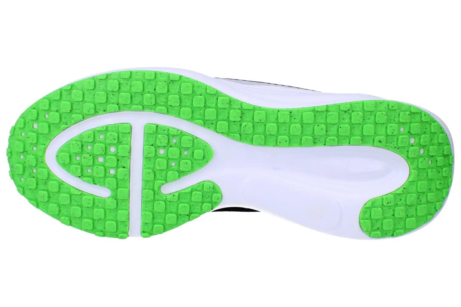 Nike Revolution 8 Laufschuhe 5/6