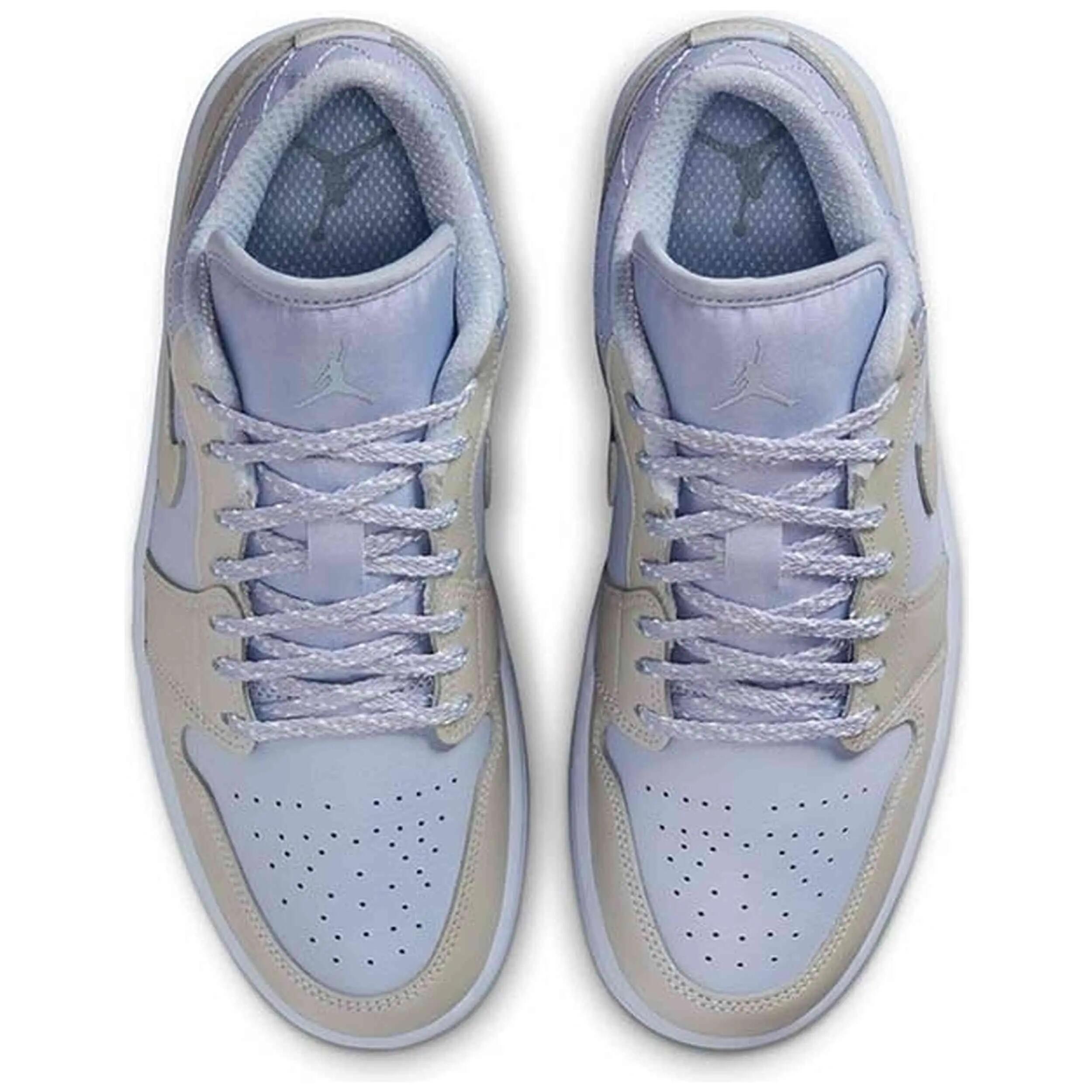 Baskets Jordan modèle Air Jordan 1 Low SE W "Pearlized" pour femmes 5/5