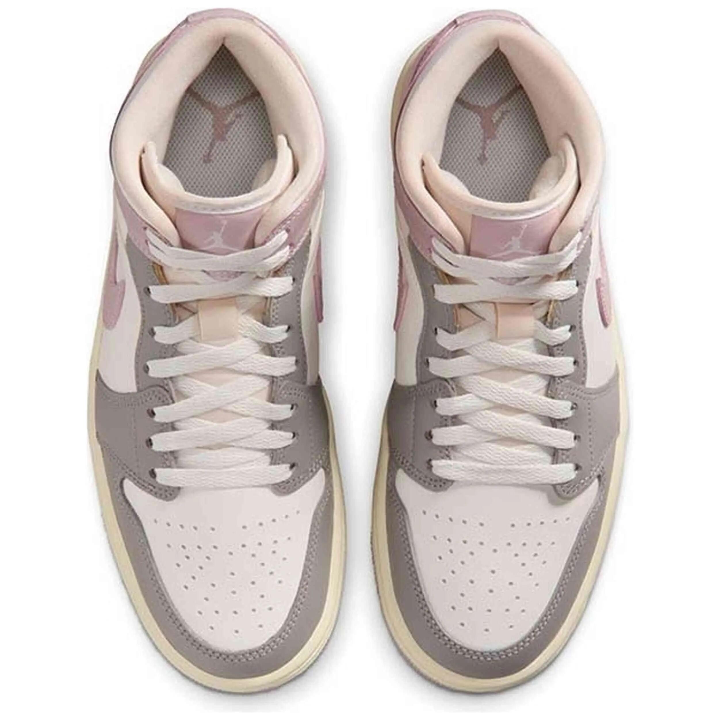 Baskets Jordan modèle Air Jordan 1 Mid W "Particle Rose" pour femmes 5/5