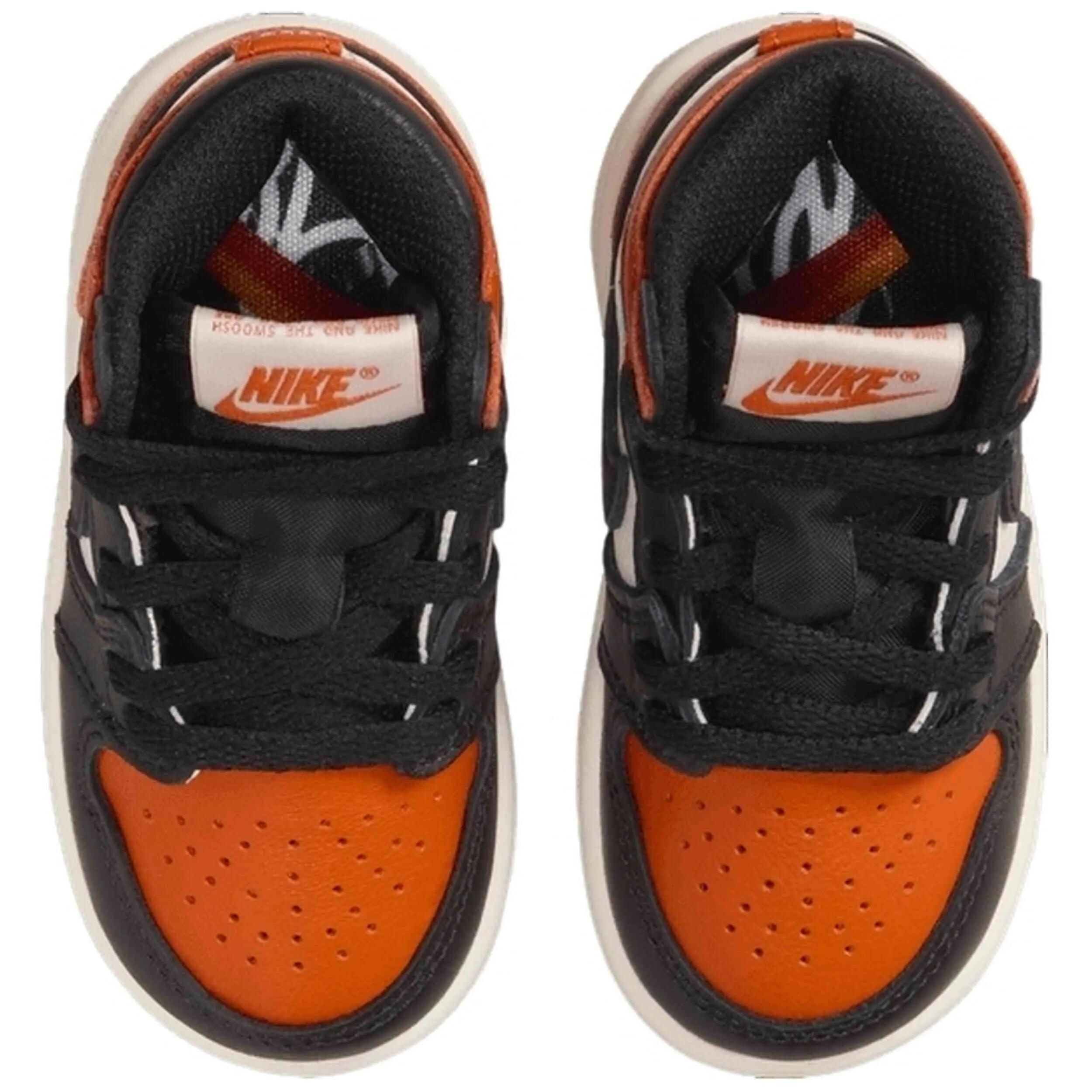 Sapatilhas Jordan modelo Air Jordan 1 Retro High OG TD "Shattered Back para bebê 3/5