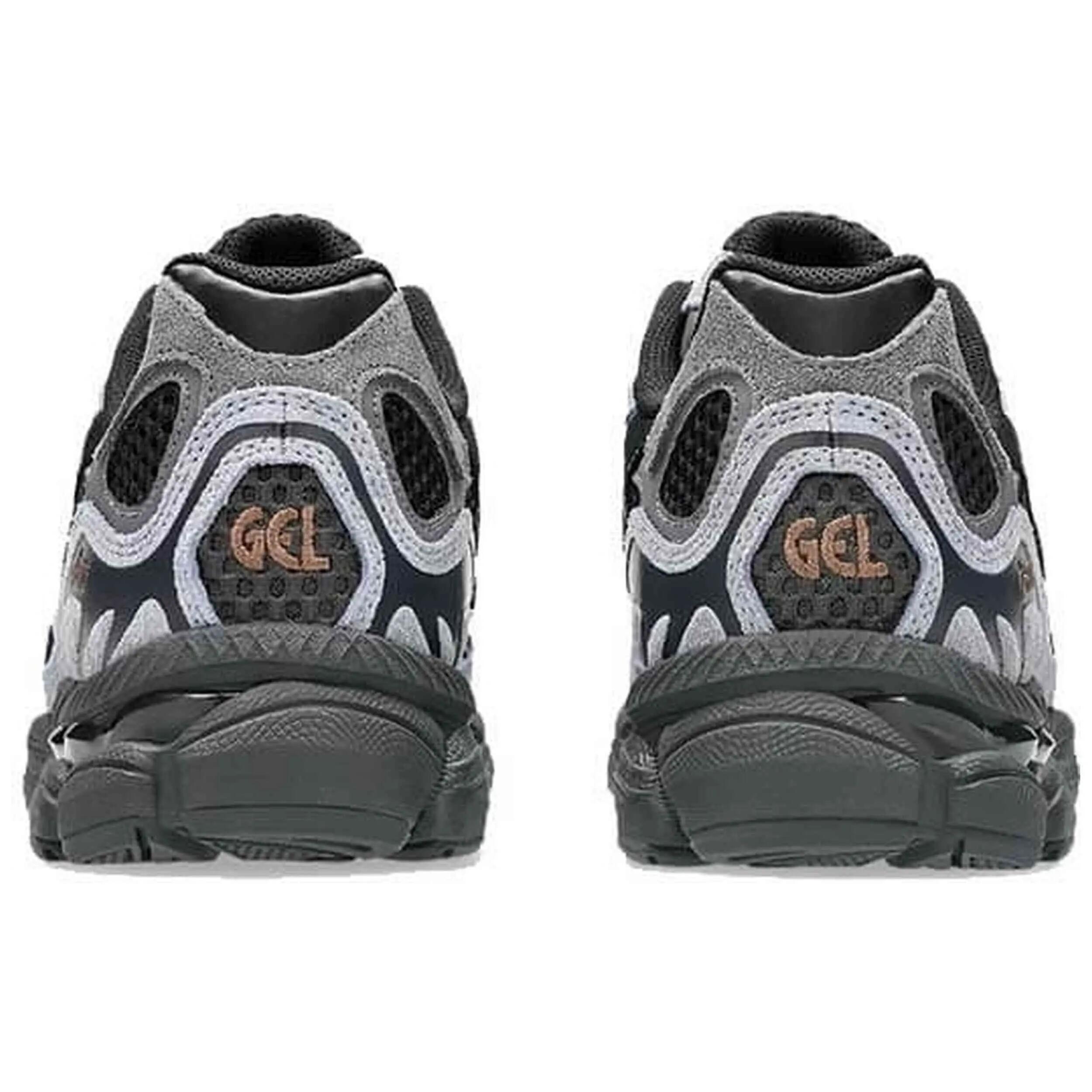 Zapatillas Asics modelo Asics Gel NYC "Black" para unisex 3/4