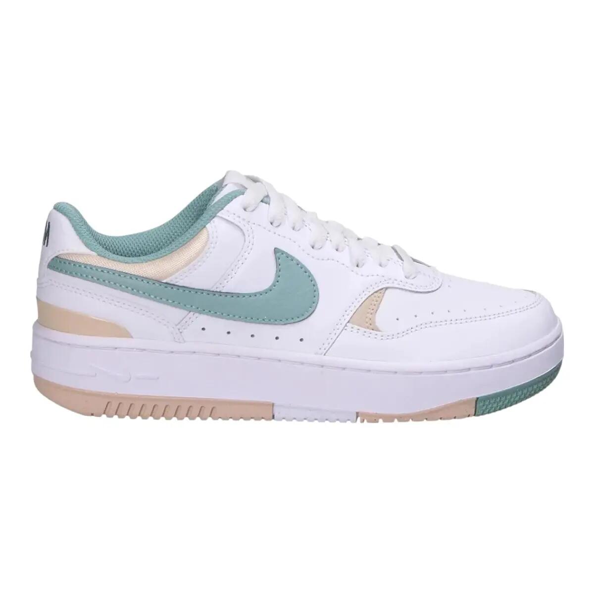 NIKE picture