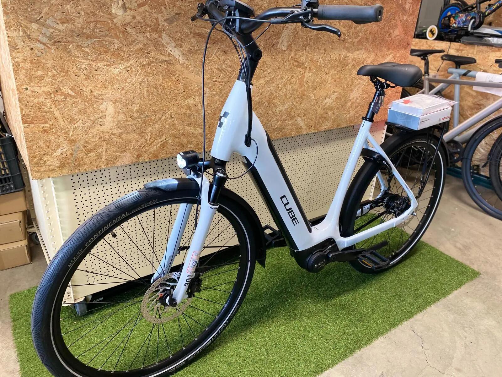 Cube E 500Wh, wit 3/7