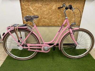 Victoria r, roze
