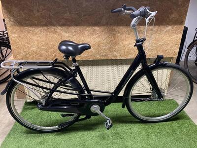 Batavus mambo, year of construction 2021, roller brakes, hub alternator, zwart