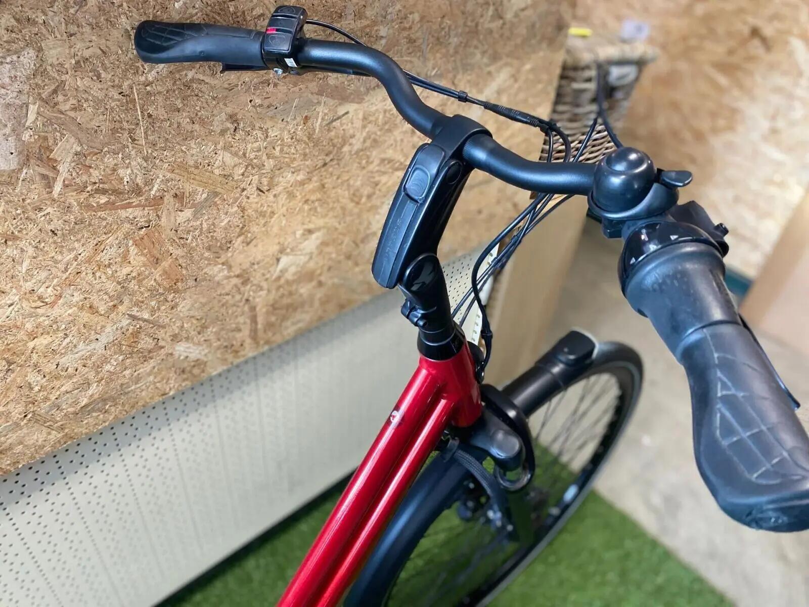 Stella Vicenza (2022) 470Wh, Stella Eleon motor in front wheel, Hydraulic brak 4/7