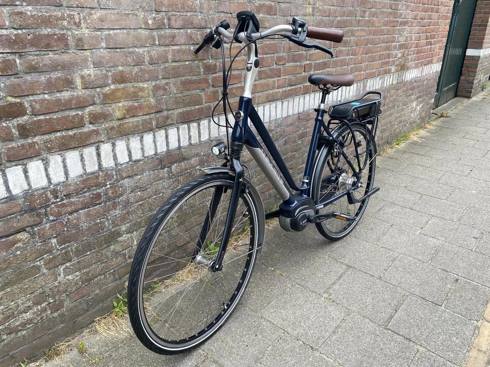 Gazelle Ultimate C8 400Wh, Bosch Active Line Plus engine, blauw 3/7