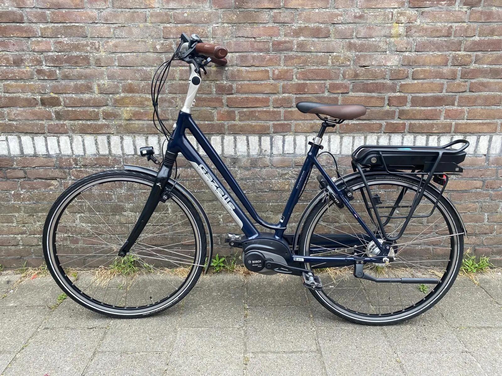 Gazelle Ultimate C8 400Wh, Bosch Active Line Plus engine, blauw 2/7