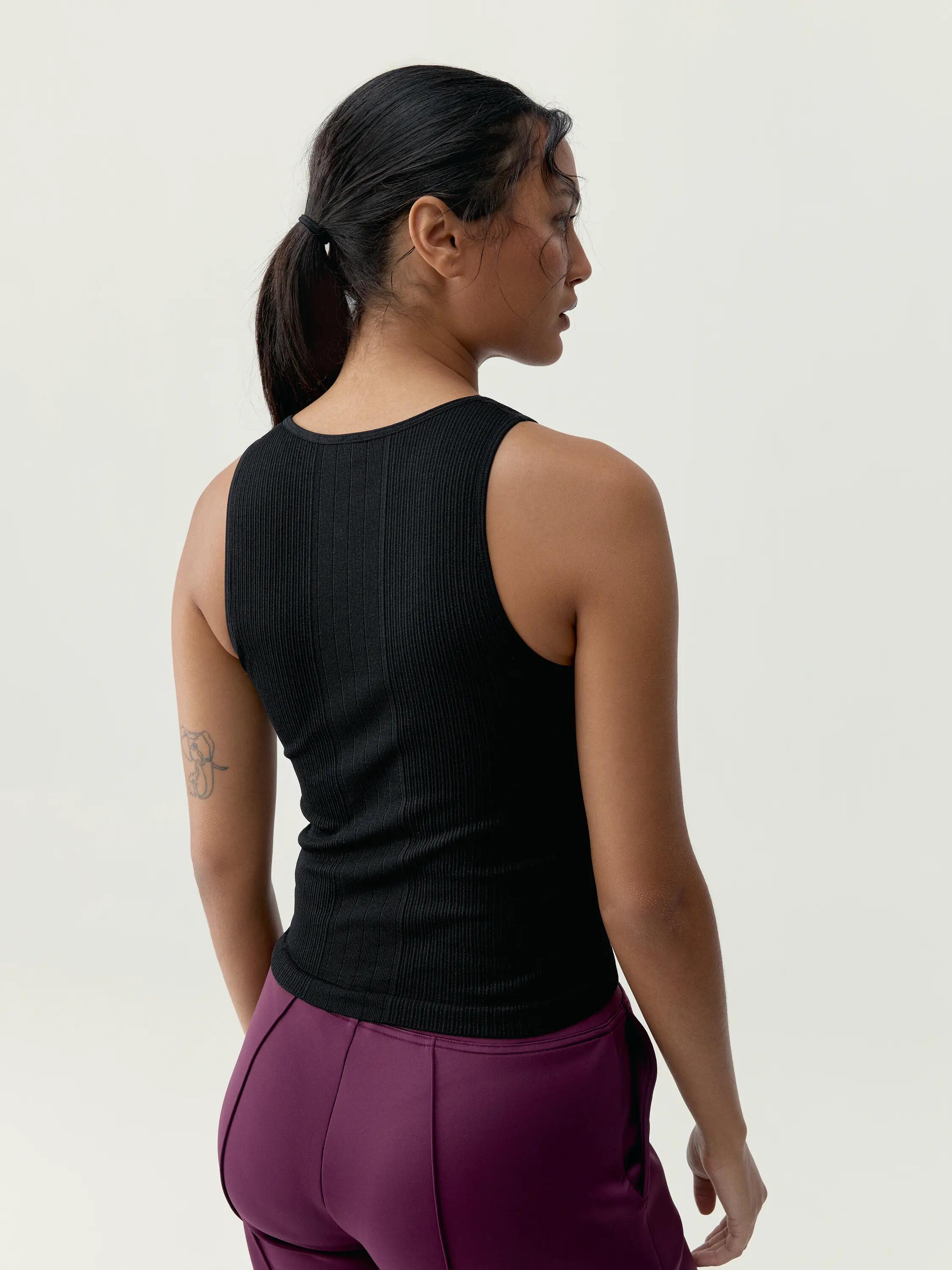 T-shirt de sport femme Nora sans manches effet seconde peau 2/6