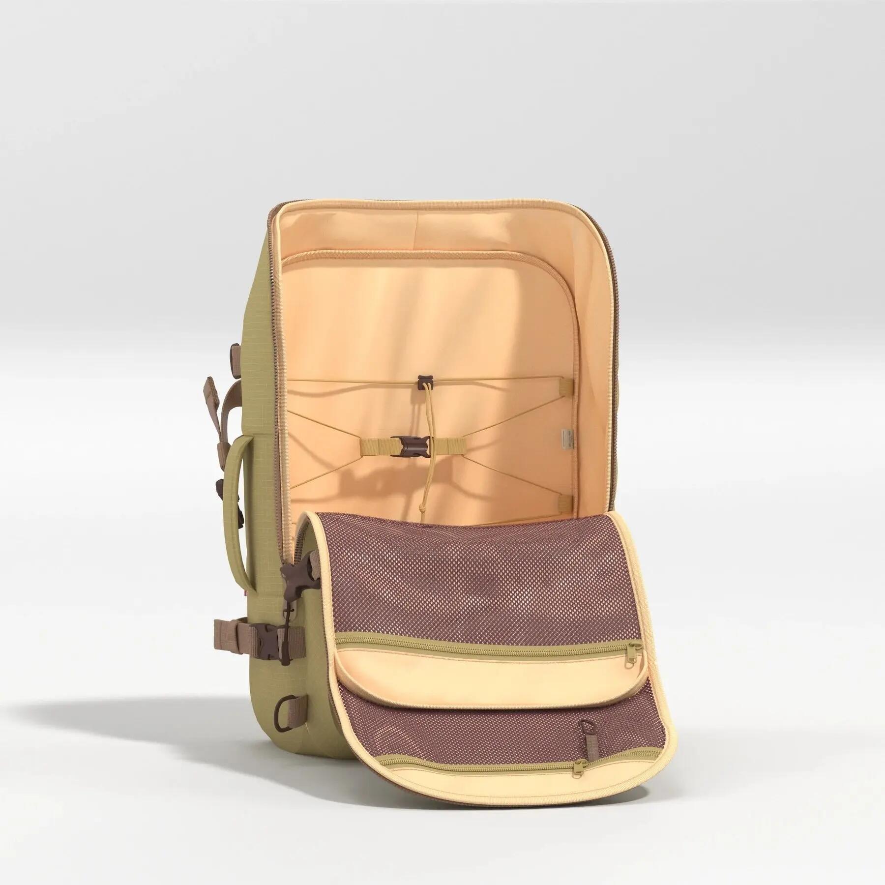 Cestovní batoh CabinZero Adventure Pro 32 l 9/13