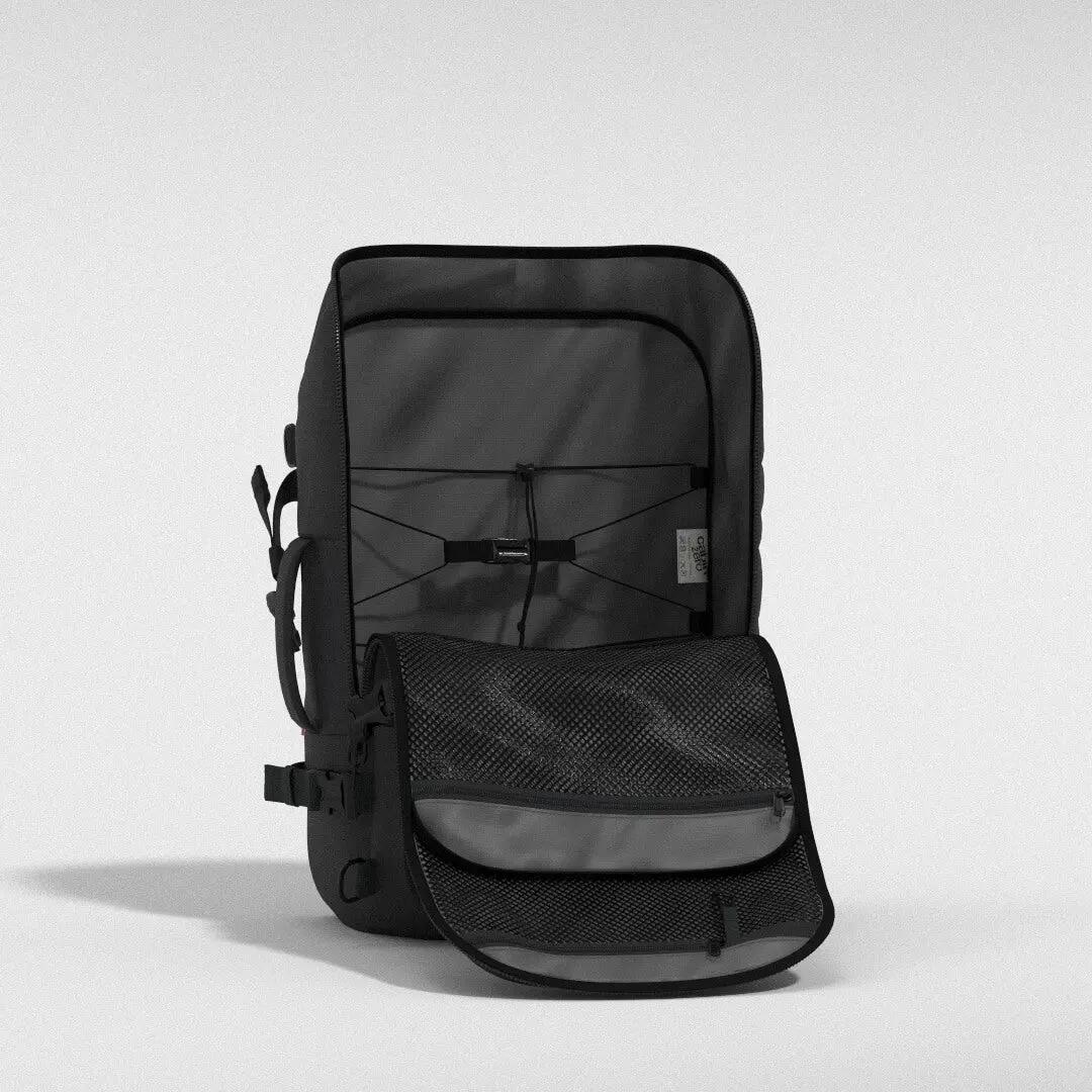 Рюкзак дорожный CabinZero ADV Pro 32 л AD051, 32 l, Чёрный / 32 l, Пурпурный розовый / 32 l, Персиковый / 32 l, Limonkowa zieleń — фото 8
