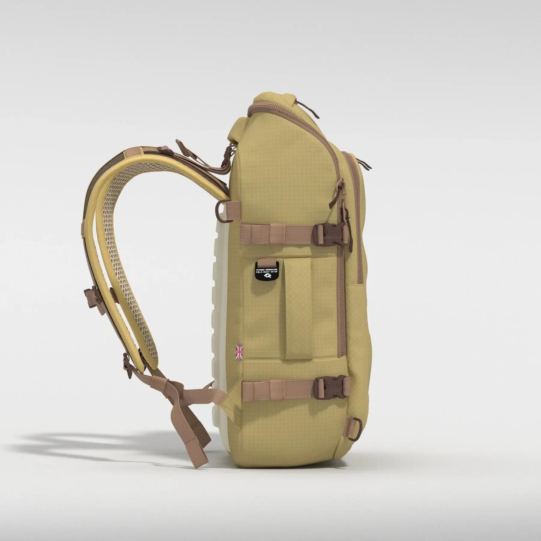 Cestovní batoh CabinZero Adventure Pro 32 l 12/13