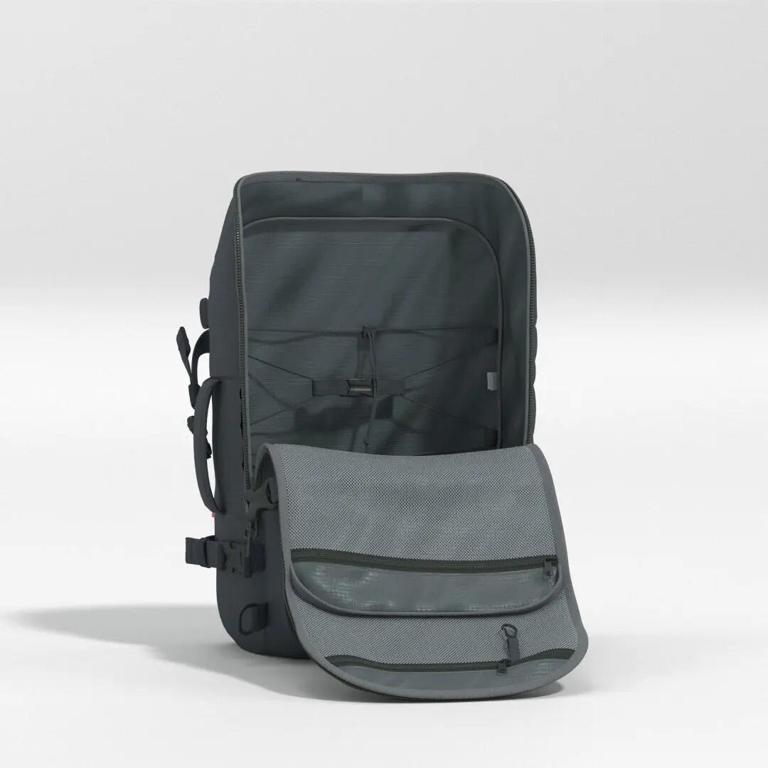 Cestovní batoh CabinZero Adventure Pro 32 l 10/13