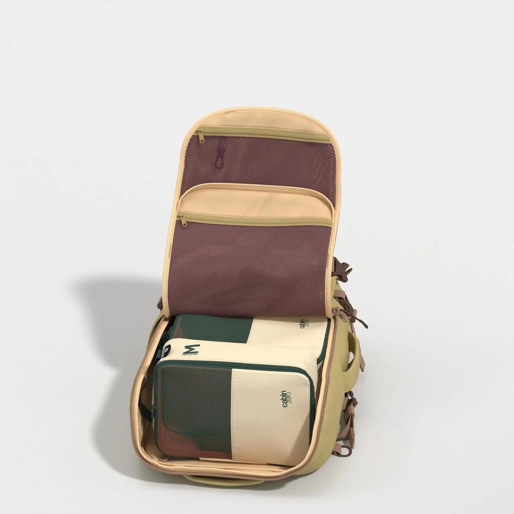 Cestovní batoh CabinZero Adventure Pro 32 l 10/13